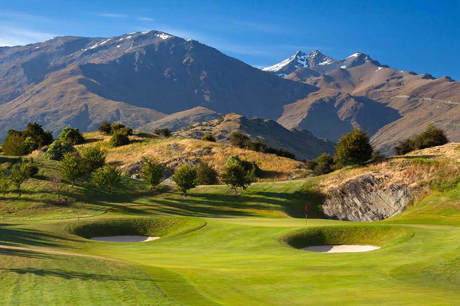 Queenstown New Zealand golf tours